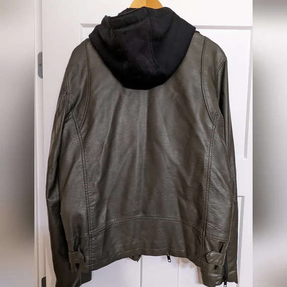 Faux leather jacket - Picture 2 of 4